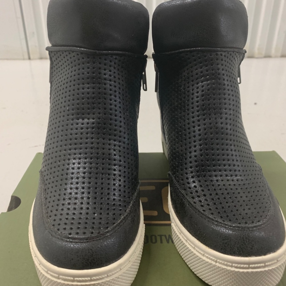 Ankle boot - Picture 7 of 8